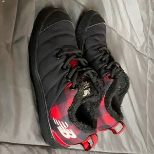 New balance kids black and red